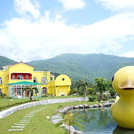 依比鴨鴨水岸會館 Ducking House Acomodação com café da manhã Ruisui Exterior foto