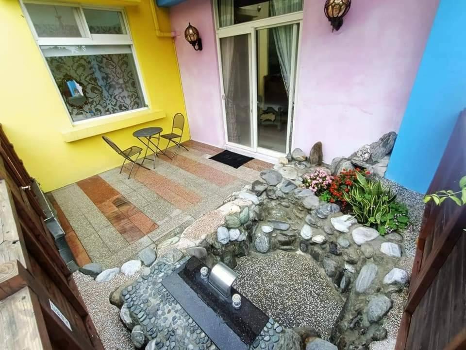 依比鴨鴨水岸會館 Ducking House Acomodação com café da manhã Ruisui Exterior foto