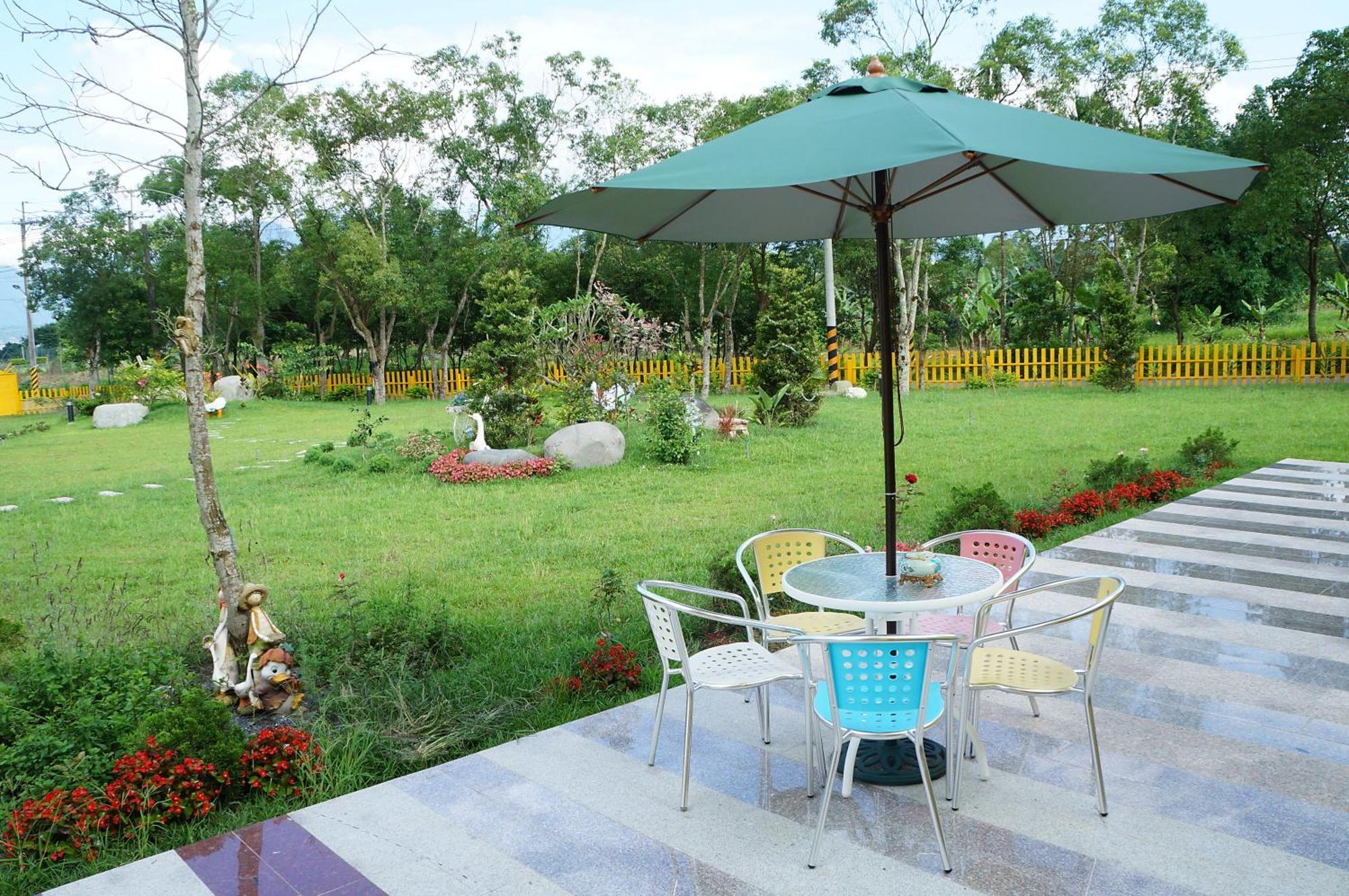 依比鴨鴨水岸會館 Ducking House Acomodação com café da manhã Ruisui Exterior foto